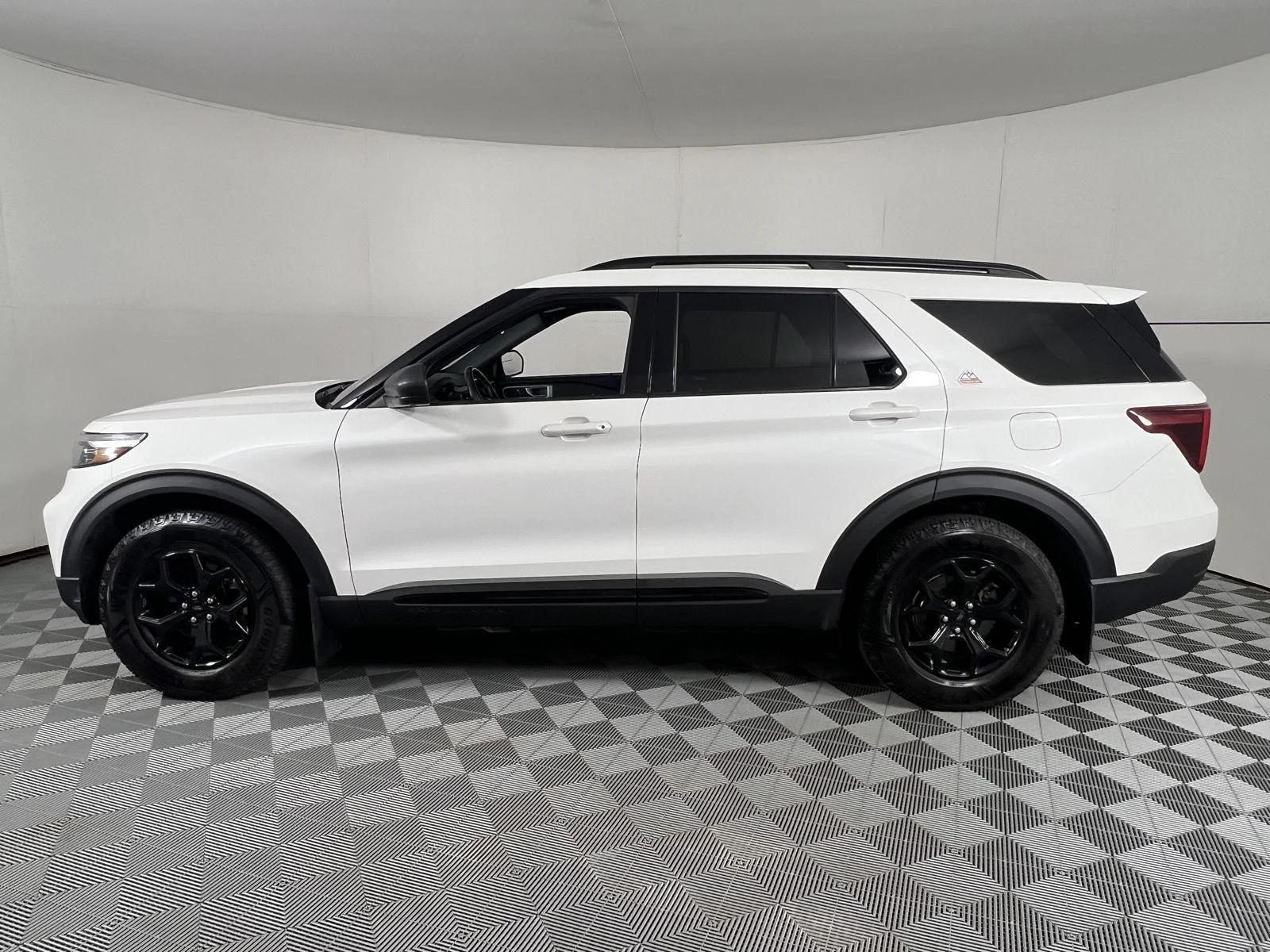 Used 2022 Star White Metallic Tri-Coat Ford Timberline image 7