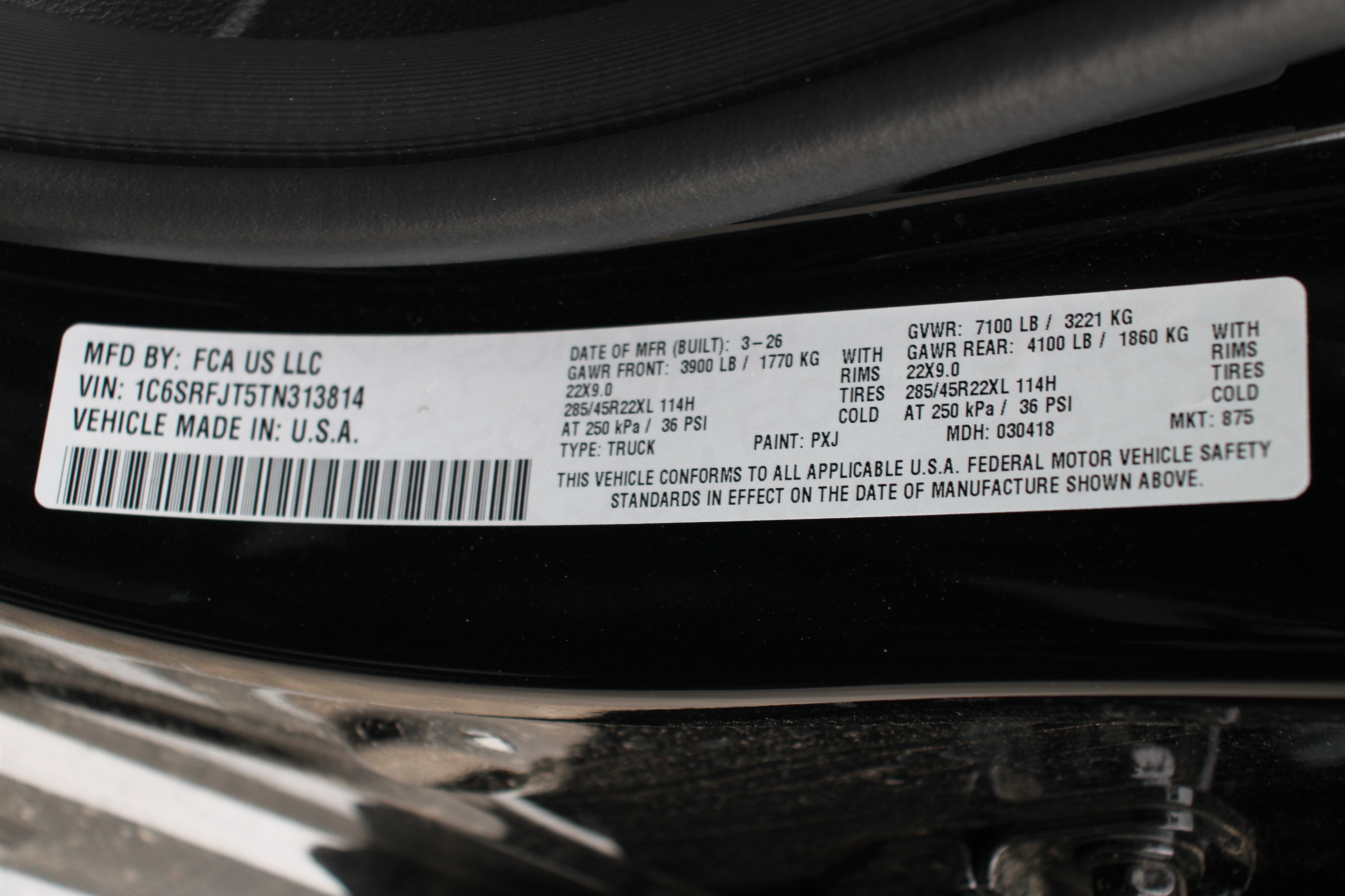 New 2026 Diamond Black Crystal Pearl-Coat Exterior Paint RAM Laramie image 43