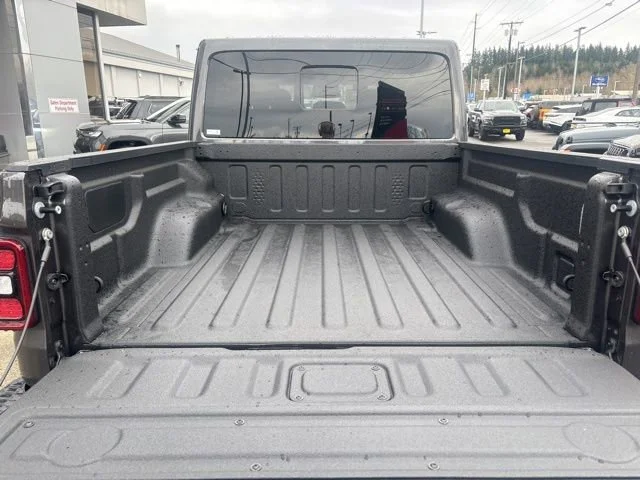 New 2026 Granite Crystal Metallic Clear-Coat Exterior Paint Jeep Rubicon image 15