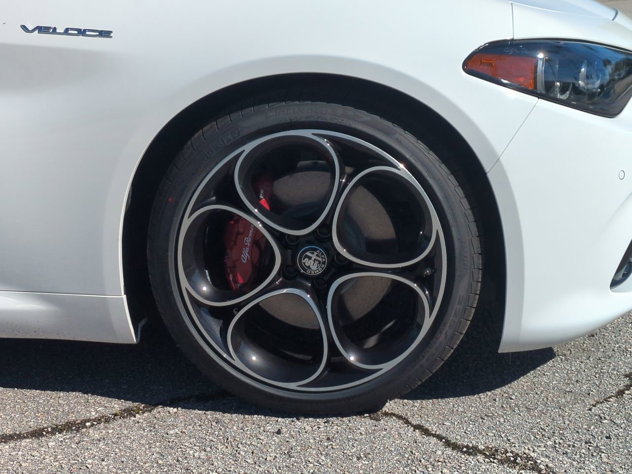 2025 Alfa Romeo Giulia Base - Photo 10