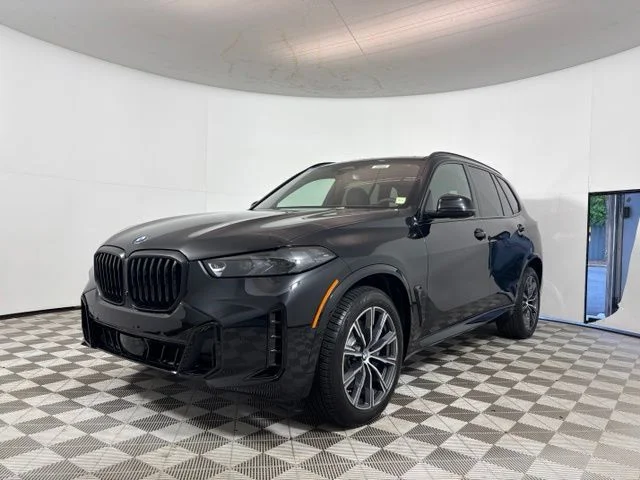New 2026 Dk. BMW xDrive40i image 3