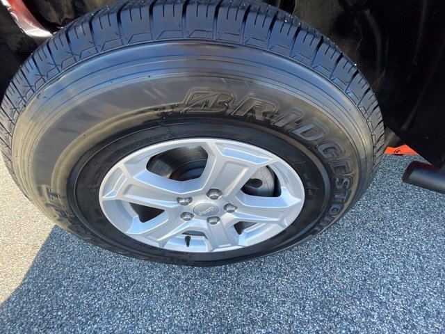 Used 2020 Punkn Metallic Clearcoat Jeep Sport S image 26