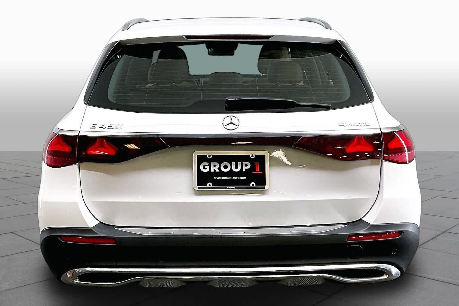 Certified Used 2024 MANUFAKTUR Moonlight White Metallic Mercedes-Benz E 450 image 5