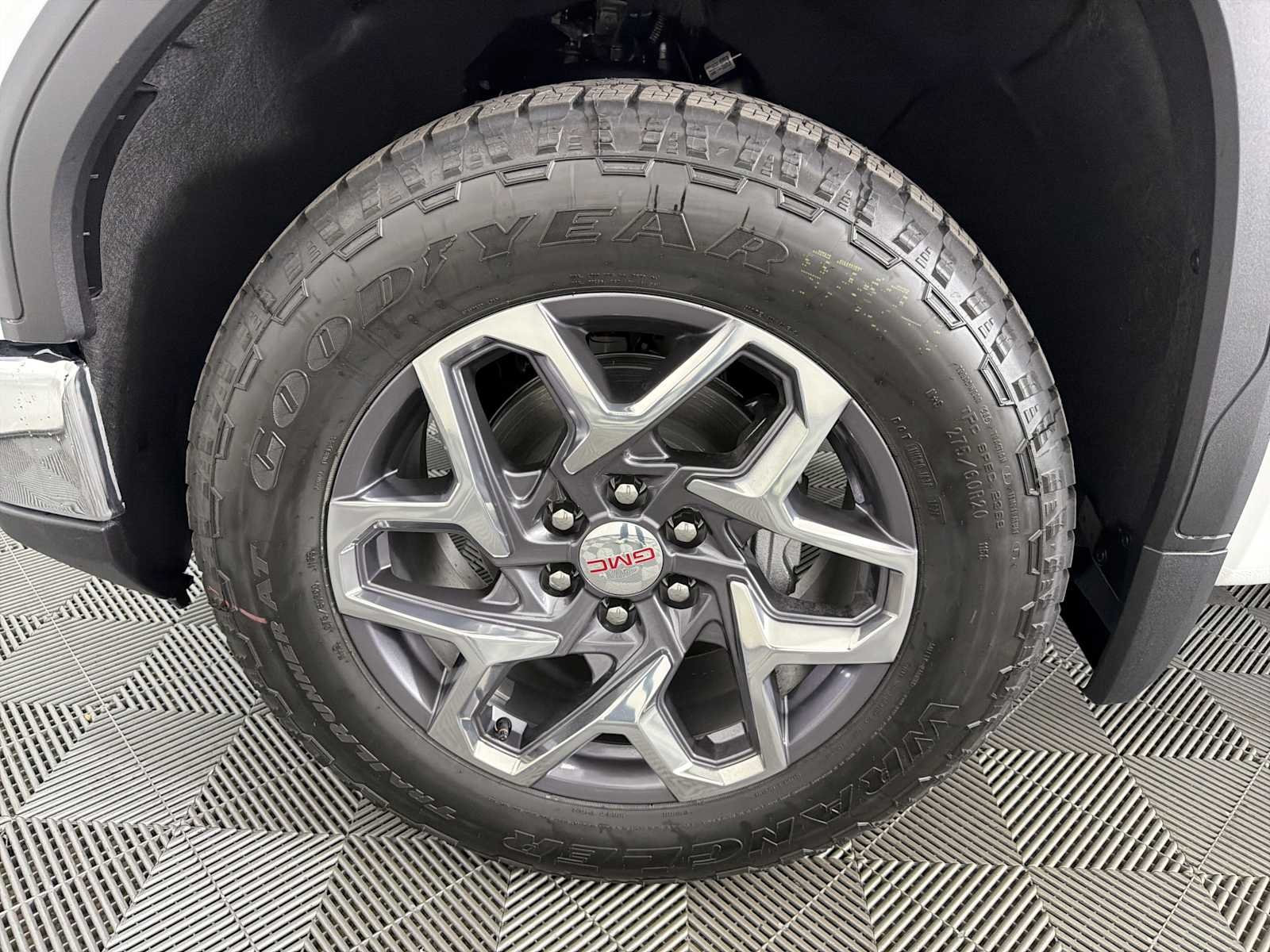 New 2026 Summit White GMC SLT image 9