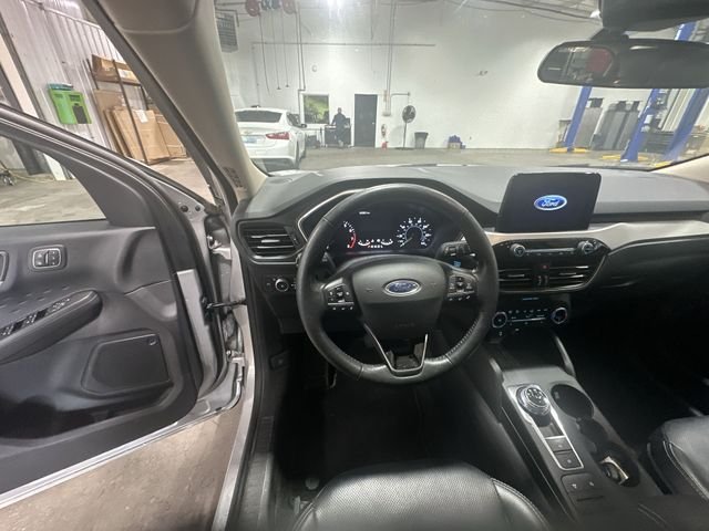 Certified Used 2020 Ingot Silver Ford SEL image 15