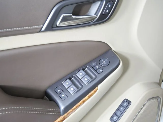 Used 2018 Beige Chevrolet Premier image 18
