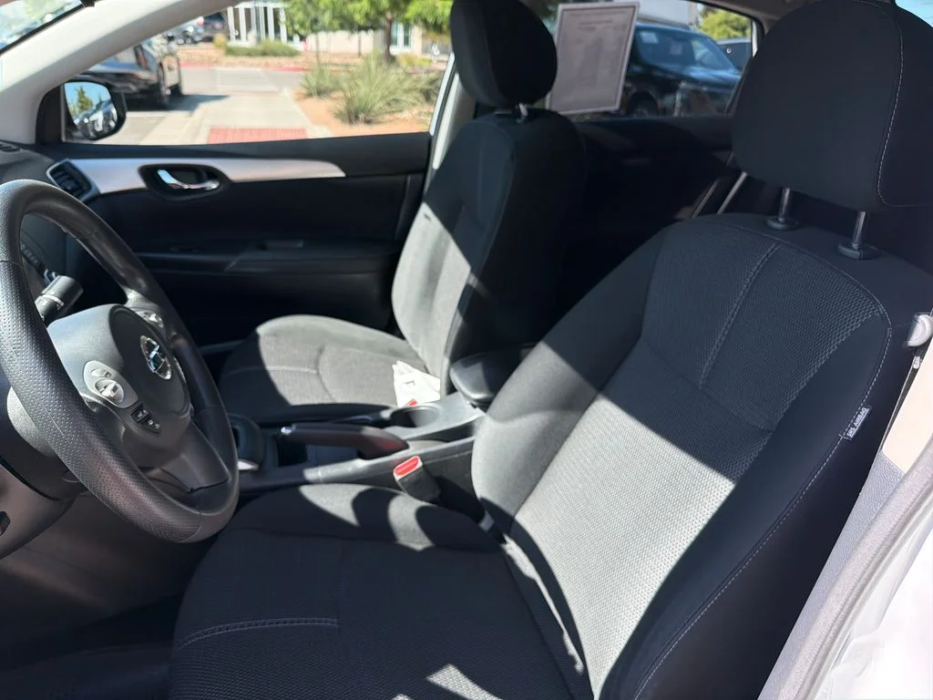 Used 2018 White Nissan S image 19