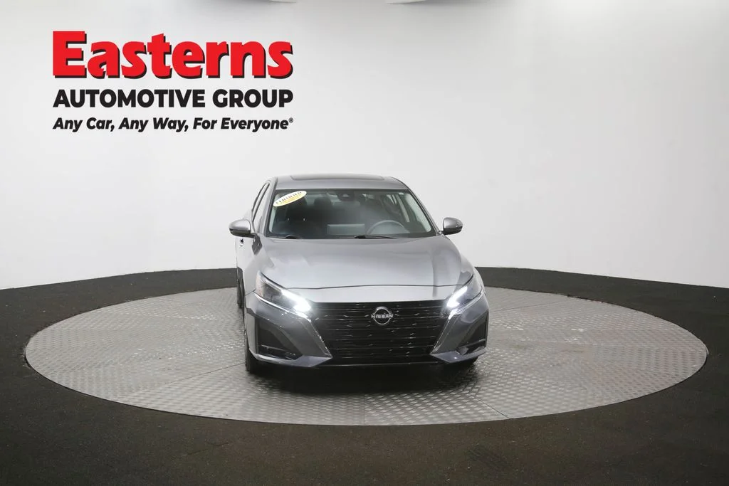 Used 2023 Gray Nissan 2.5 SV image 52