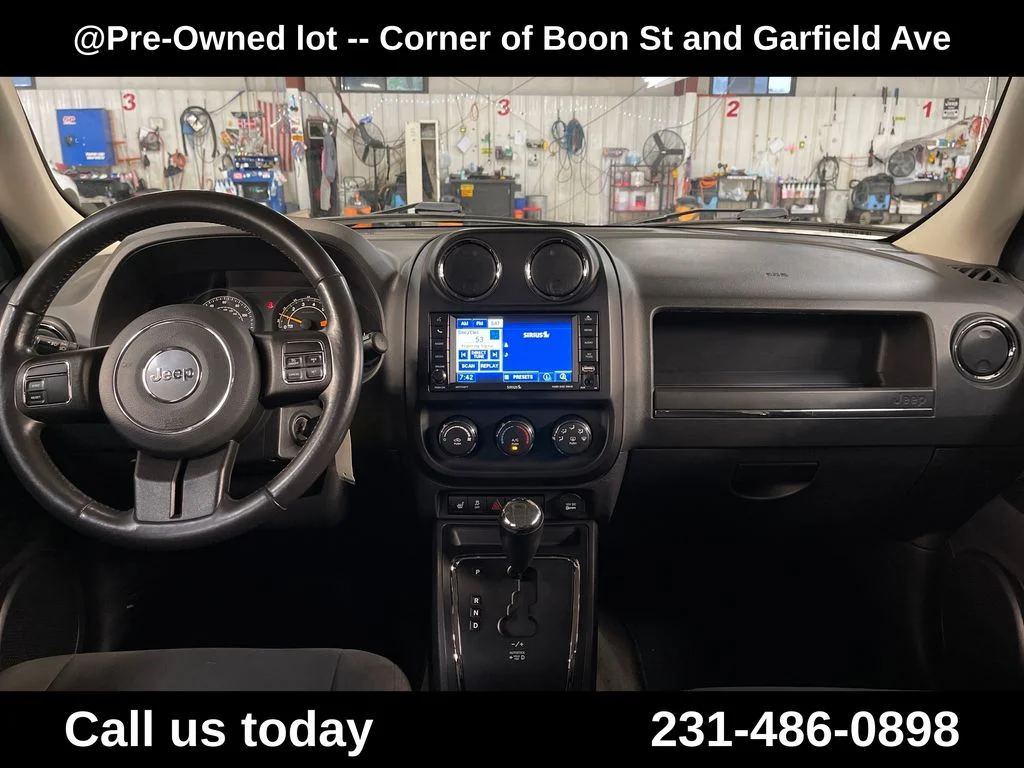 Used 2014 Gray Jeep Latitude image 18