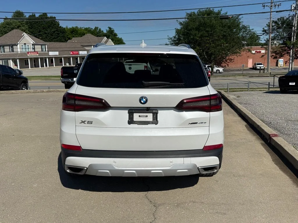 Used 2023 White BMW xDrive45e image 7
