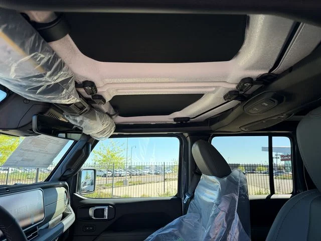 New 2026 Anvil Clear-Coat Exterior Paint Jeep Mojave X image 25