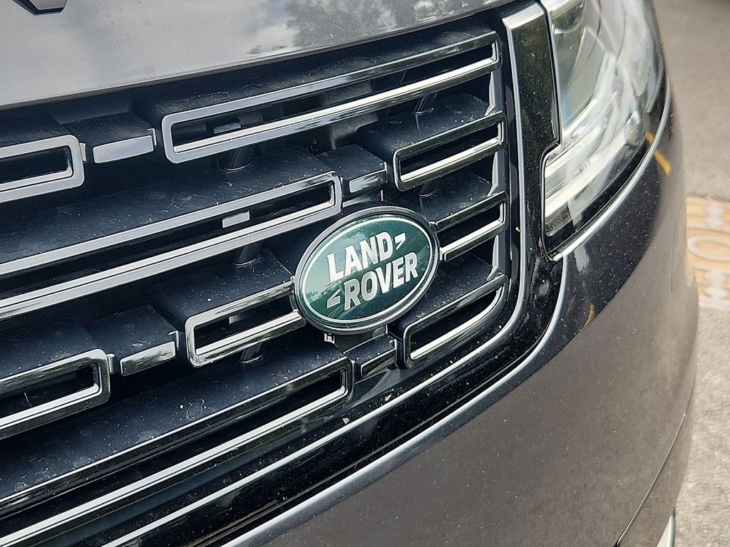 New 2027 Carpathian Grey Land Rover SE image 11