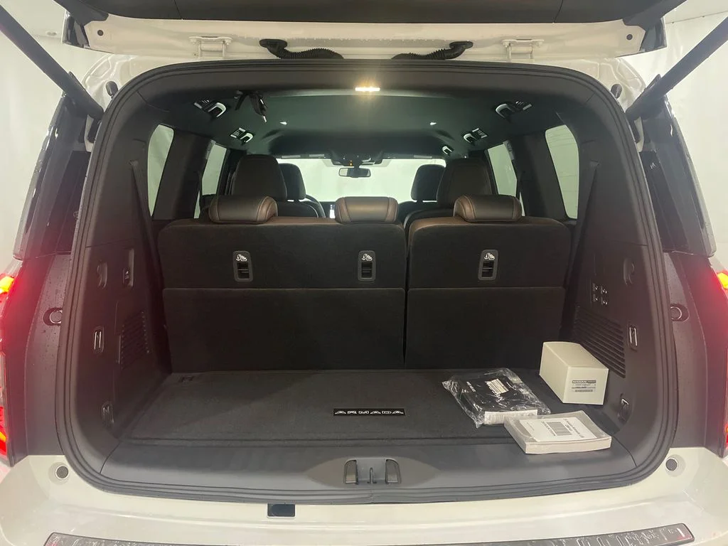 New 2026 Aspen White TriCoat Nissan SL image 7