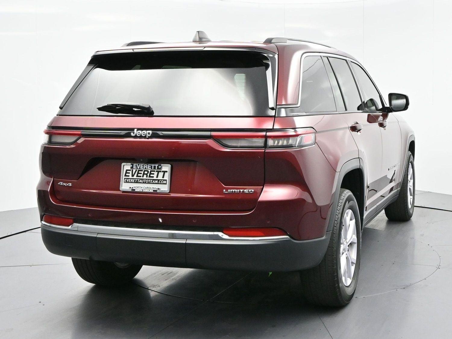 Used 2022 Red Jeep Limited image 6