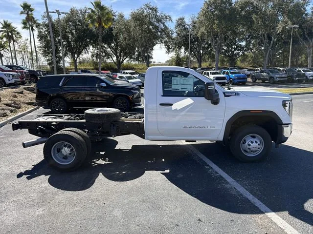 New 2026 Summit White GMC Pro image 3