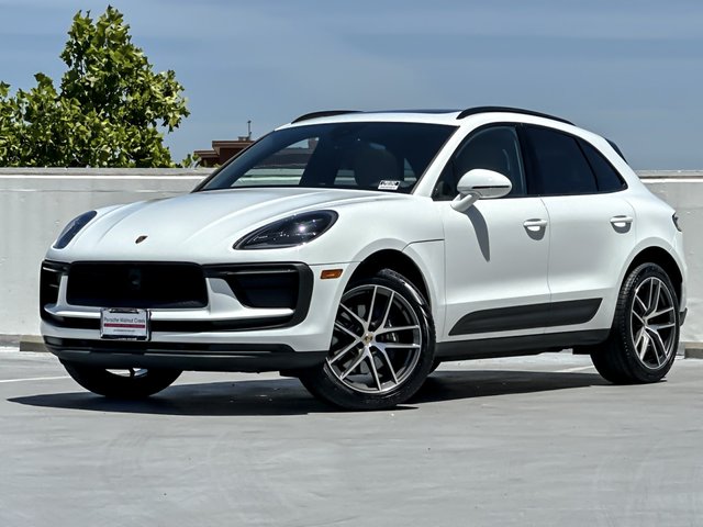 2026 Porsche Macan 