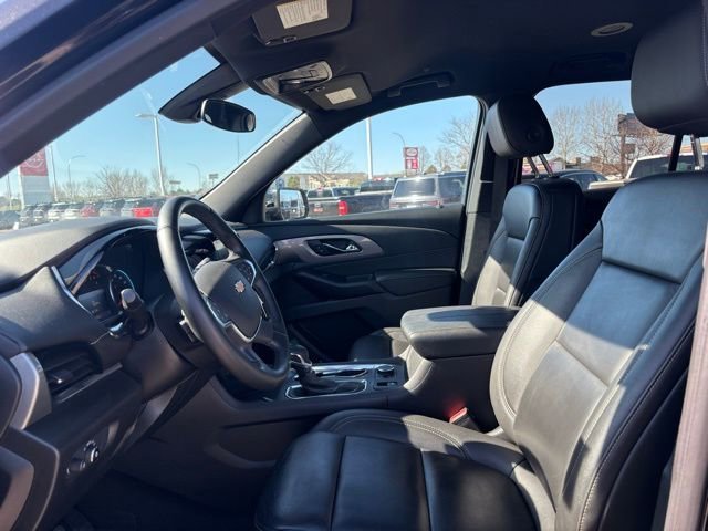 Used 2023 Mosaic Black Metallic Chevrolet LT Leather image 17