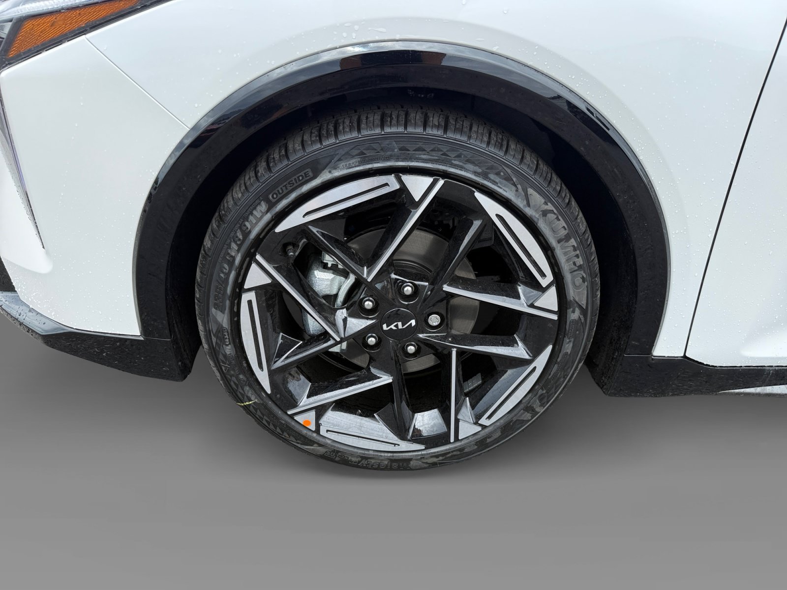 New 2026 Snow White Pearl Kia GT-Line image 9