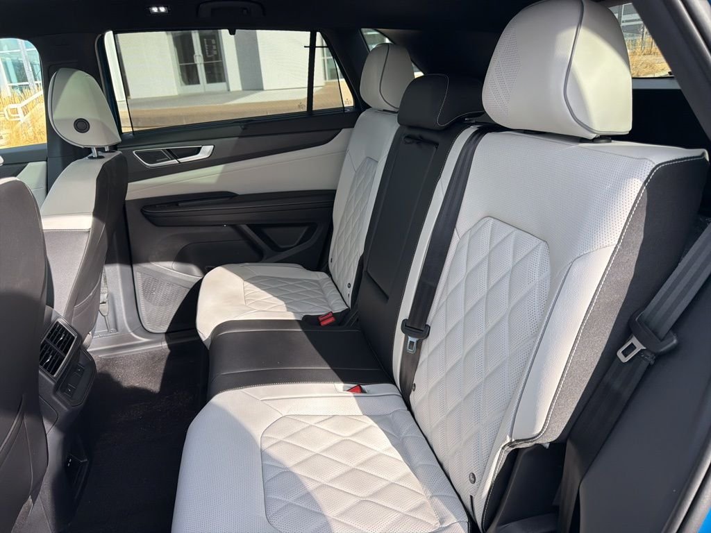 2026 Volkswagen Atlas Cross Sport SEL Premium R-LINE - Photo 20