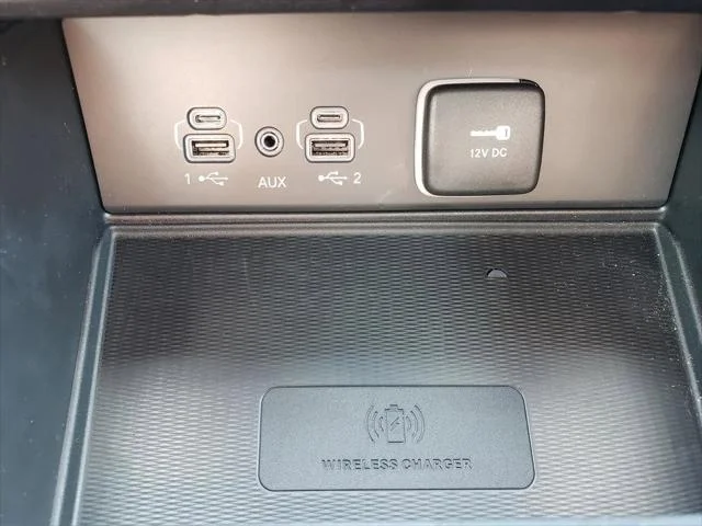 New 2025 Baltic Gray Metallic Clear-Coat Exterior Paint Jeep Altitude X image 31