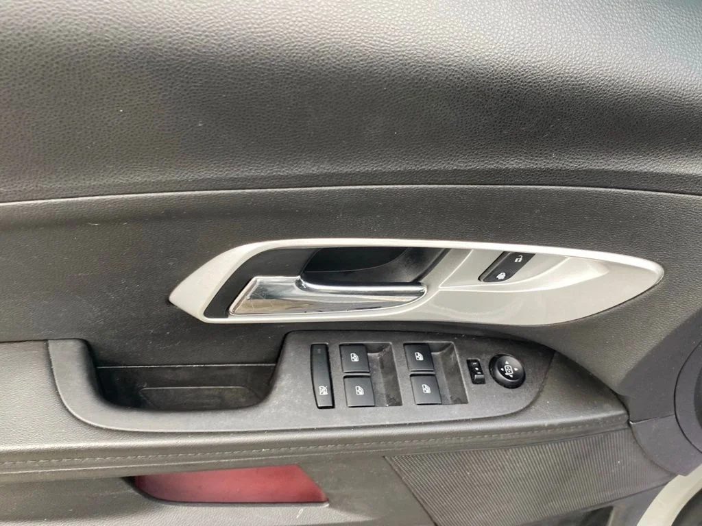 Used 2013 Silver Chevrolet LS image 20