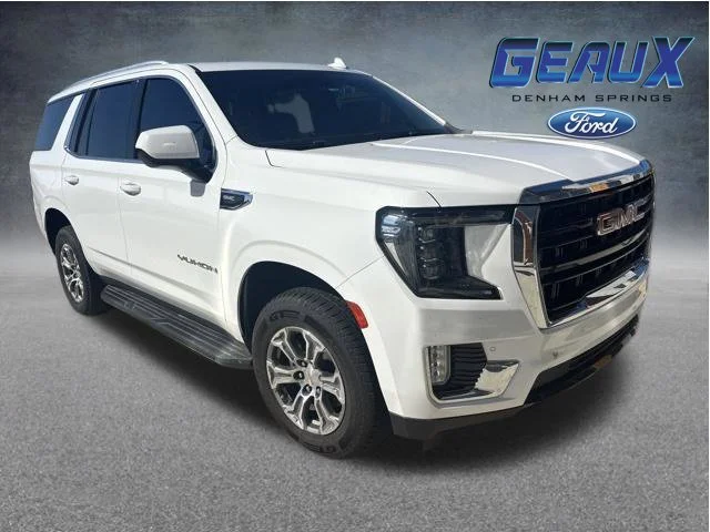 Used 2022 White GMC SLE image 1