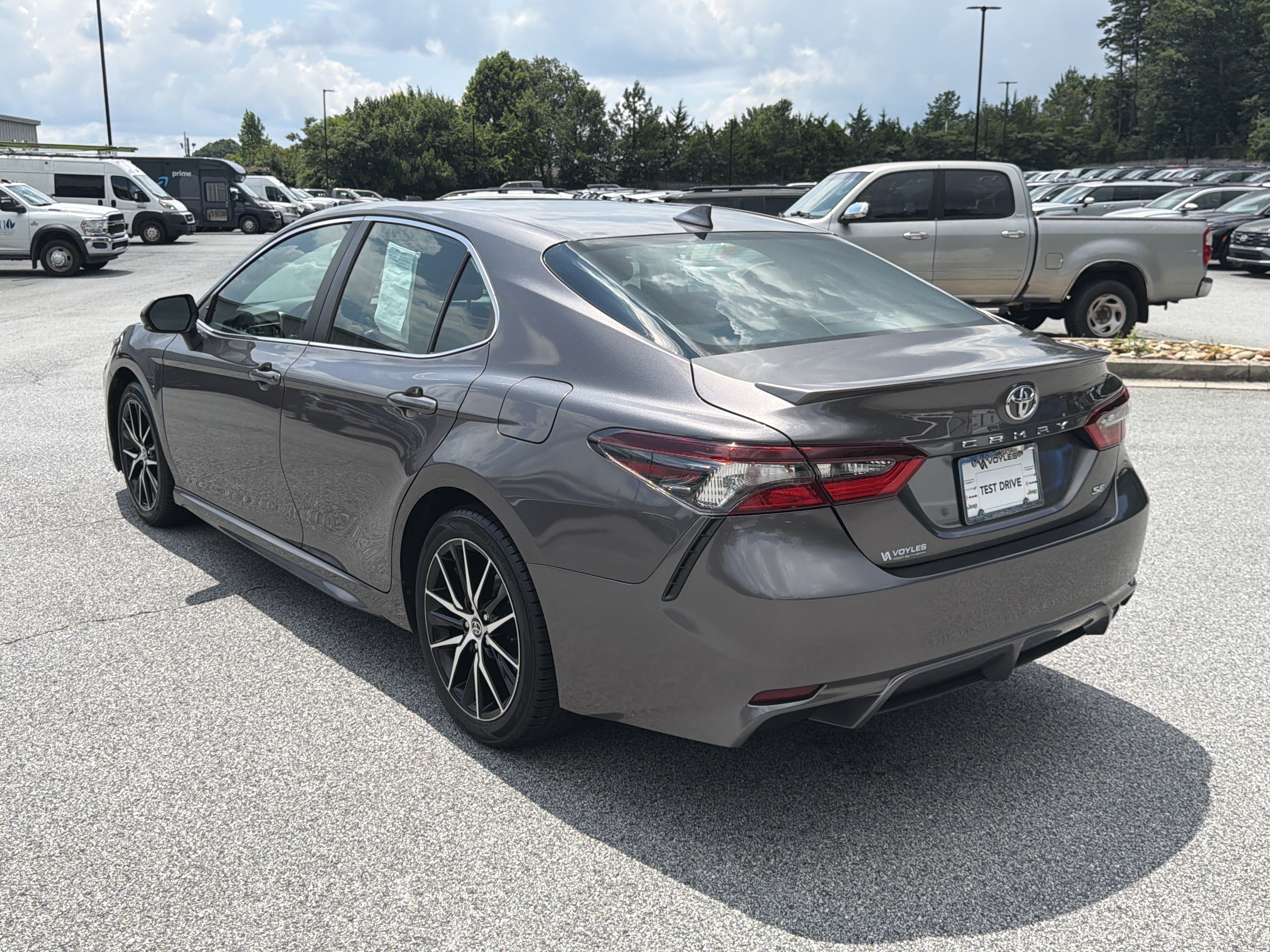 Used 2022 Predawn Gray Mica Toyota SE image 6
