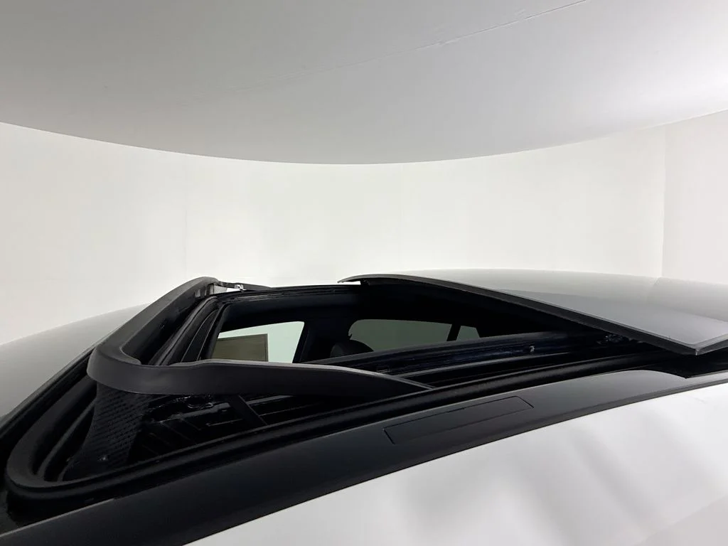 New 2026 MANUFAKTUR Moonlight White Metallic Mercedes-Benz GLE 53 AMG® image 23