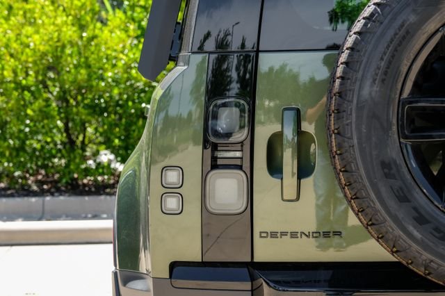 New 2026 Woolstone Green Land Rover S image 61