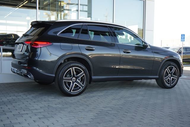 New 2026 Graphite Grey Metallic Mercedes-Benz GLC 300 image 38