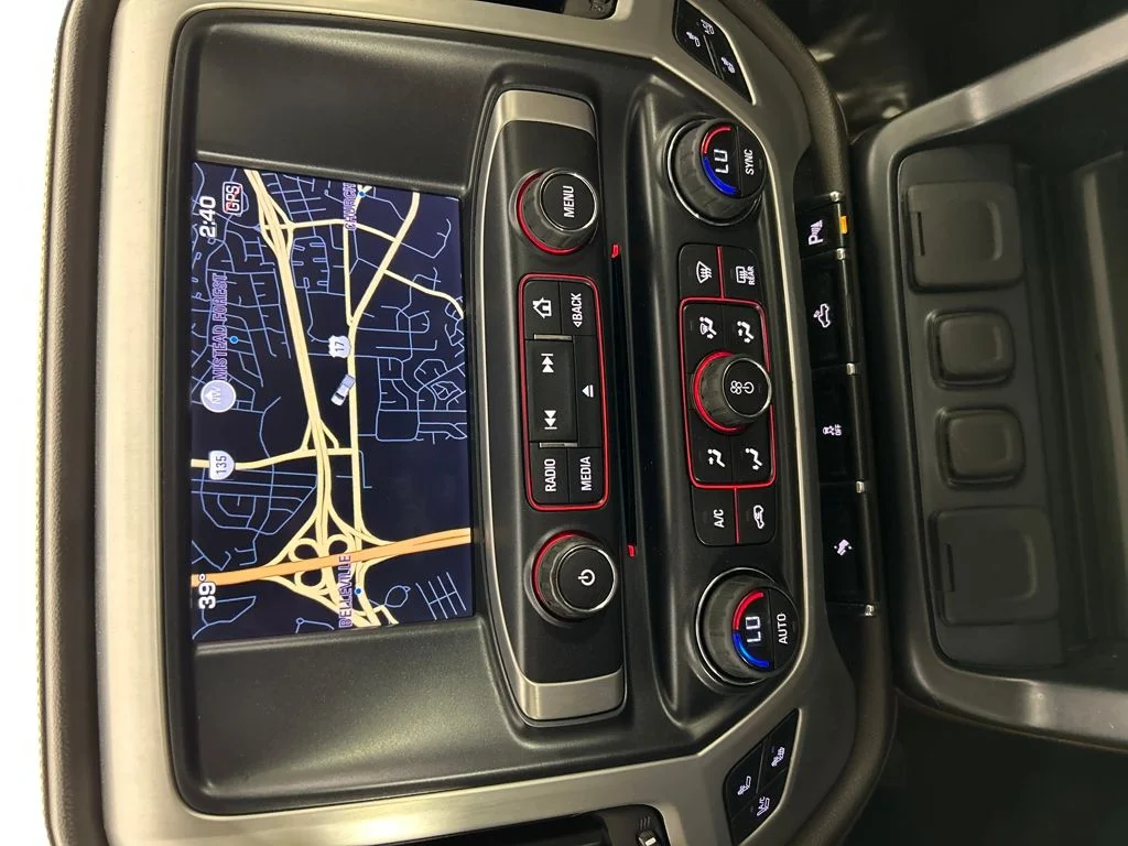 Used 2014 White GMC SLT image 16