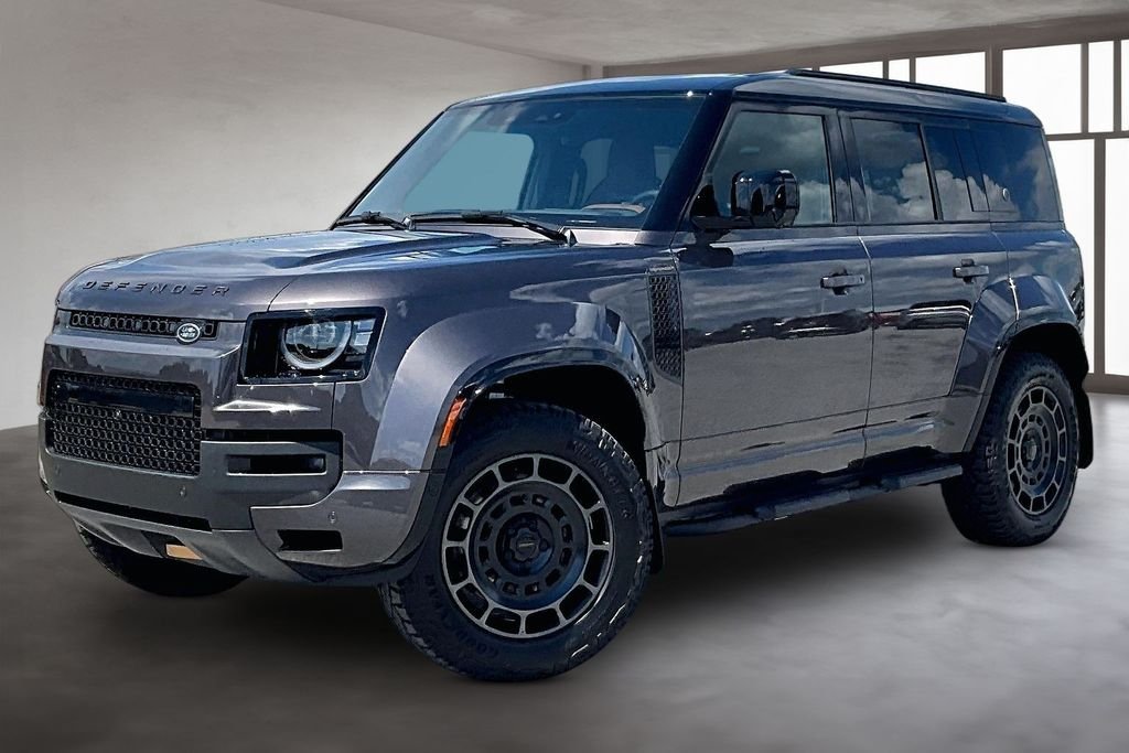 New 2026 Charente Gray Premium Metallic Land Rover OCTA image 1