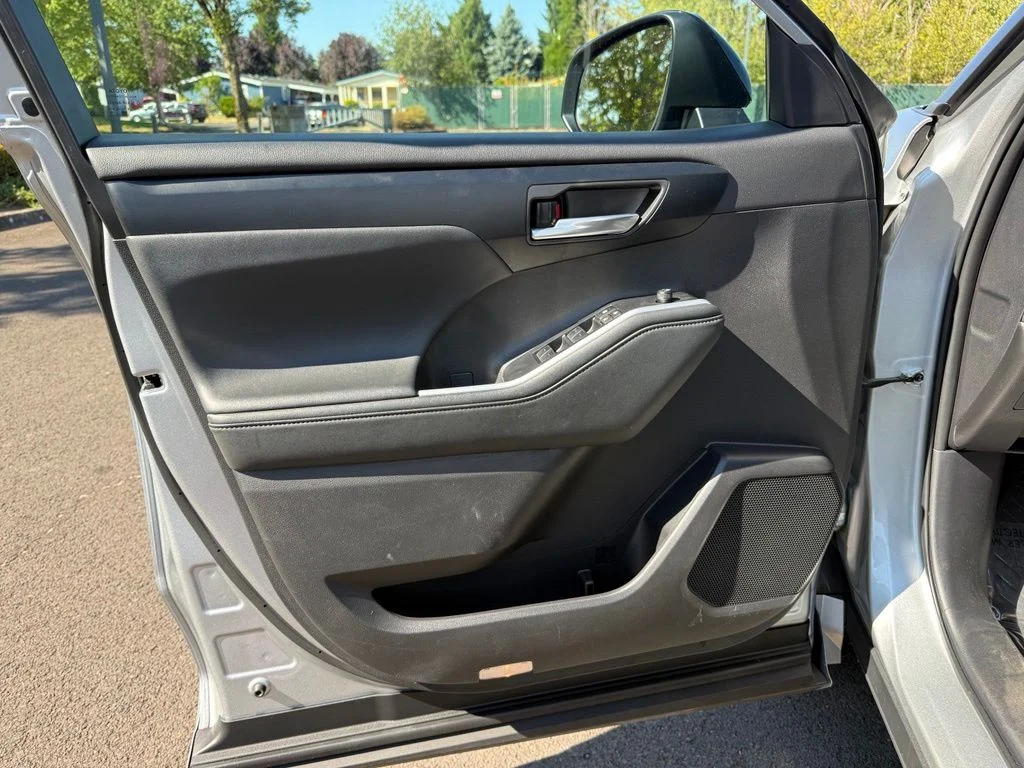 Used 2025 Celestial Silver Metallic Toyota XSE image 18