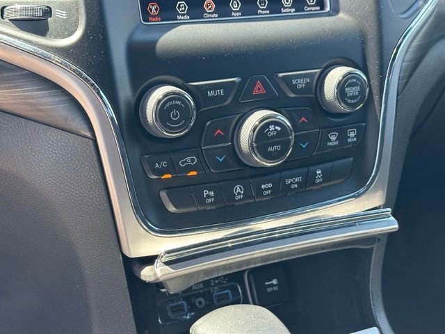 Used 2019 Gray Jeep Laredo E 4x4 image 24