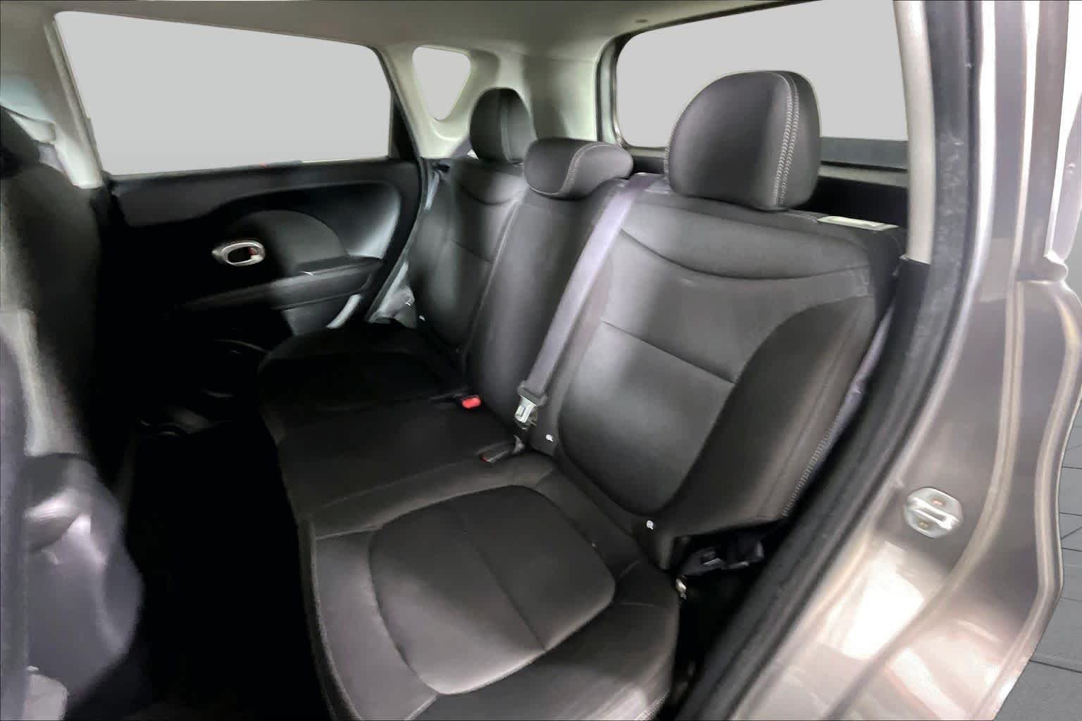Used 2016 Titanium Gray Kia Base image 15
