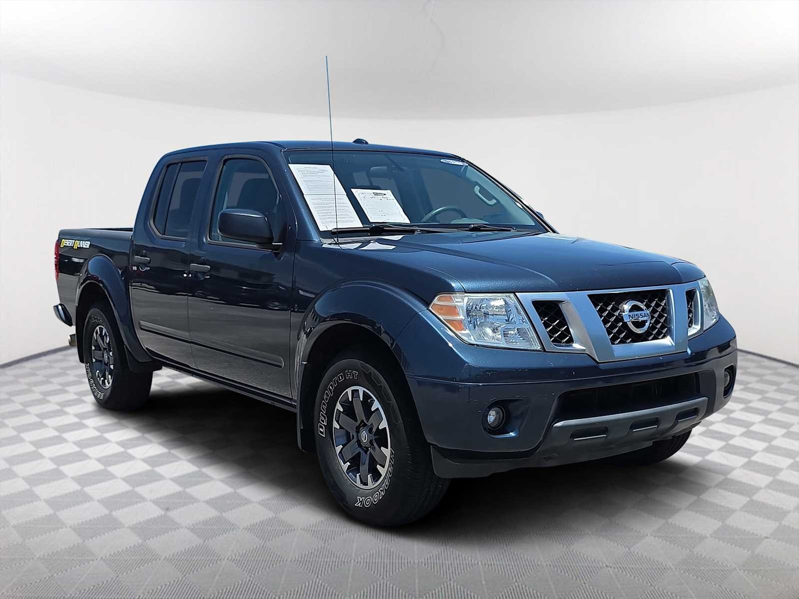 2017 Nissan Frontier 4.0 Desert Runner Crew Cab 4X2 AT's photo