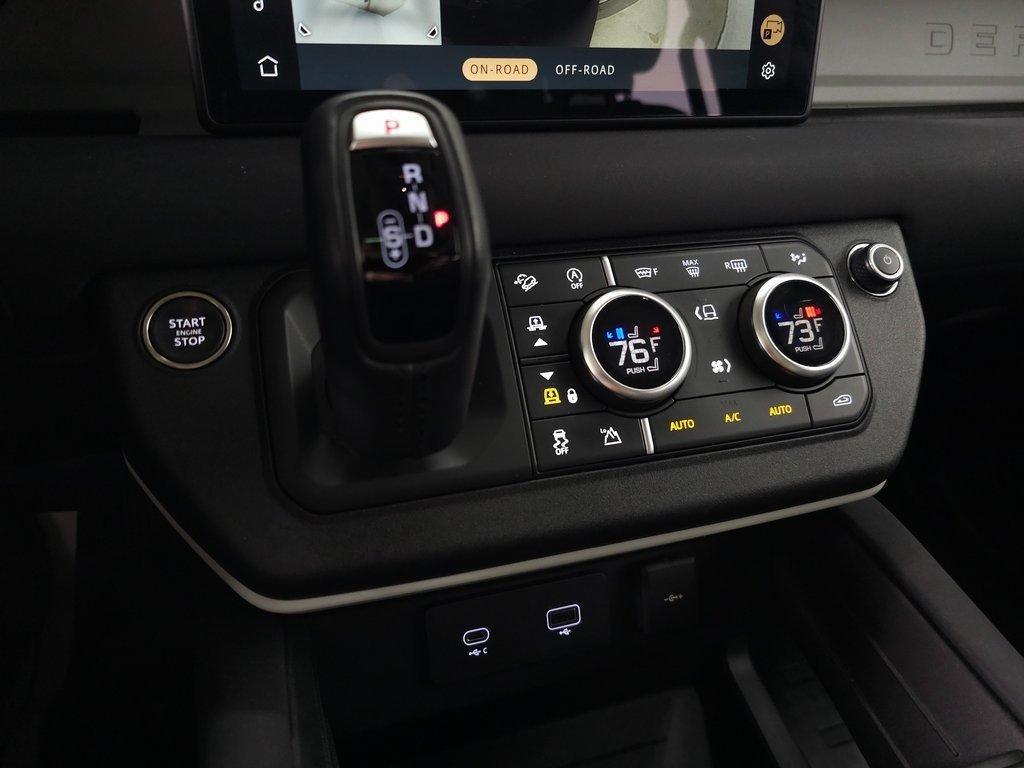 2023 LAND ROVER DEFENDER - Image 32