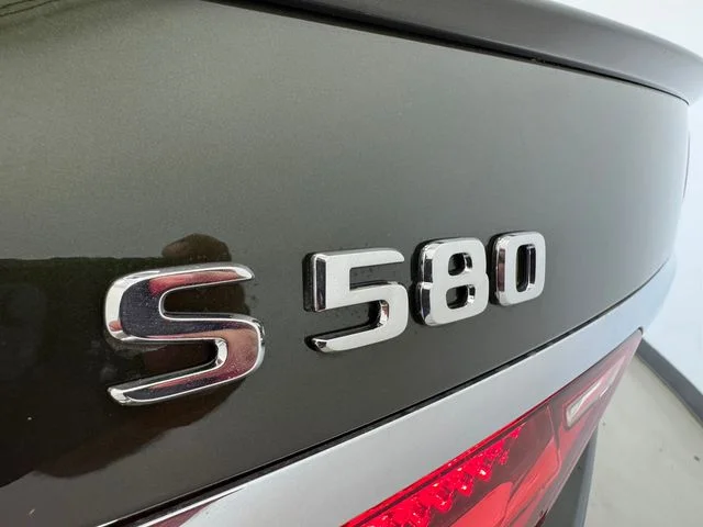 Used 2026 MANUFAKTUR Olive Metallic Mercedes-Benz S 580 image 48
