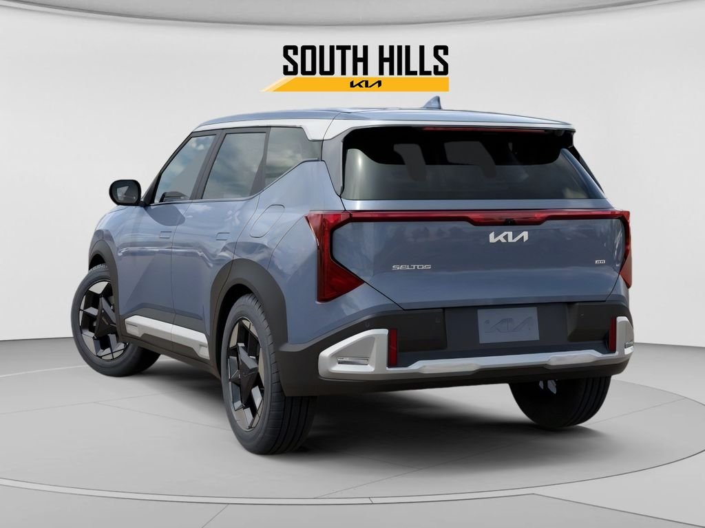 New 2027 Gray Kia S image 4