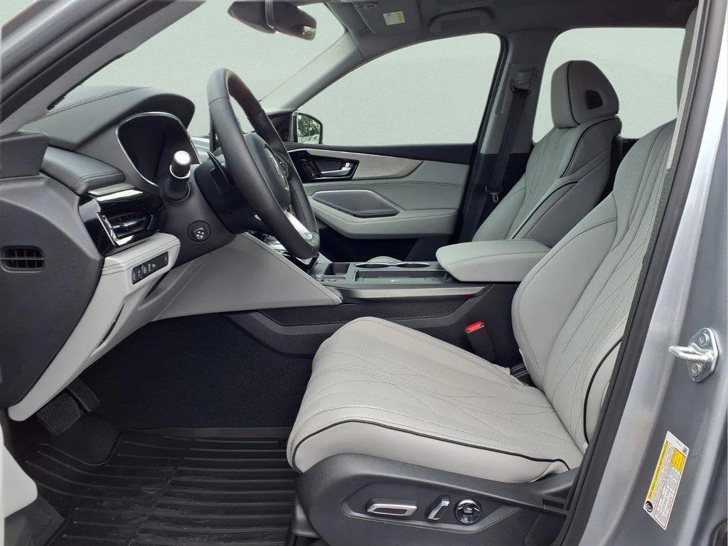 New 2026 Solar Silver Metallic Acura Advance Package image 9