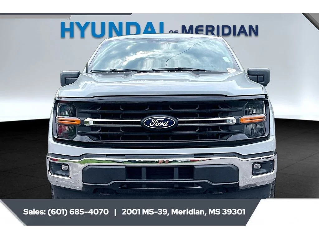 Used 2024 Avalanche Ford XLT image 3