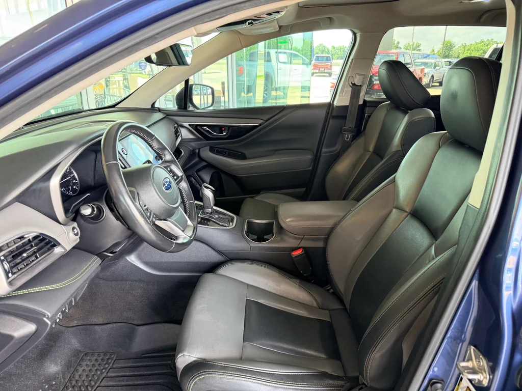 Used 2020 Abyss Blue Pearl Subaru Onyx Edition XT image 11