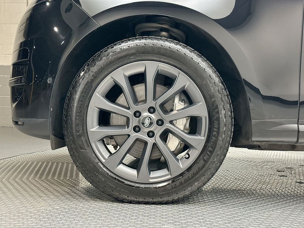 Certified Used 2024 Santorini Black Metallic Land Rover SE image 17