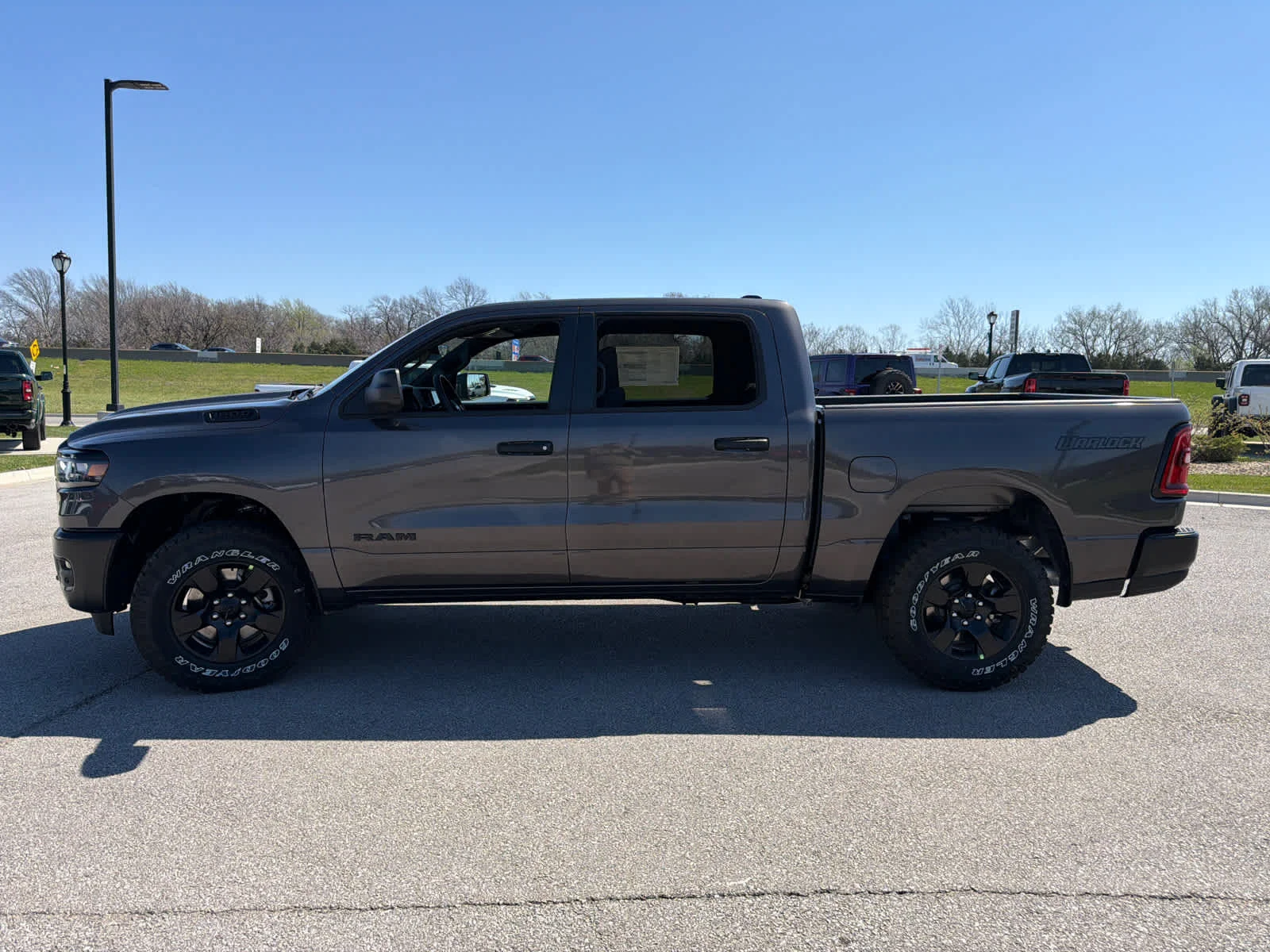 New 2026 Granite Crystal Metallic Clear-Coat Exterior Paint RAM Warlock image 5