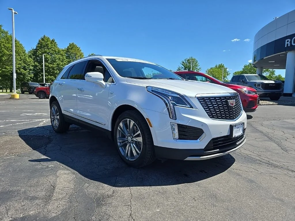 Used 2023 Crystal White Tricoat Cadillac Premium Luxury image 13