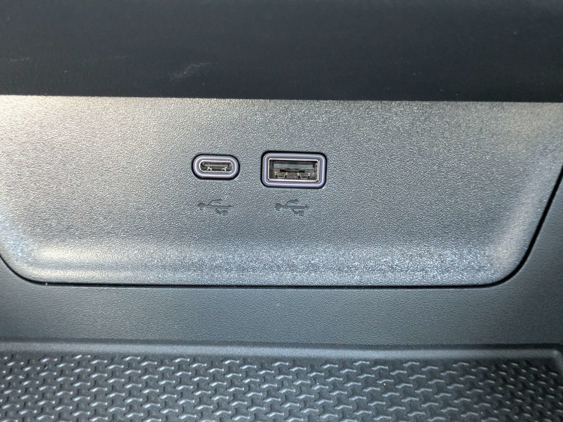 New 2027 Sterling Gray Metallic Chevrolet LT image 24