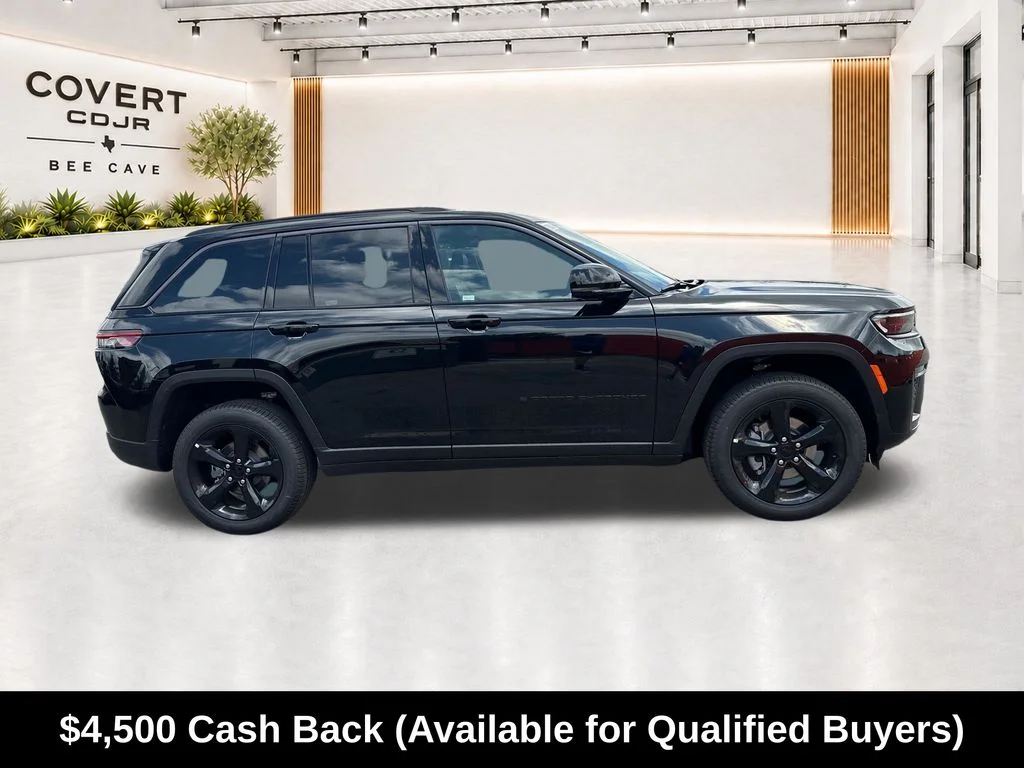 New 2026 Diamond Black Crystal Pearl-Coat Exterior Paint Jeep Limited image 12
