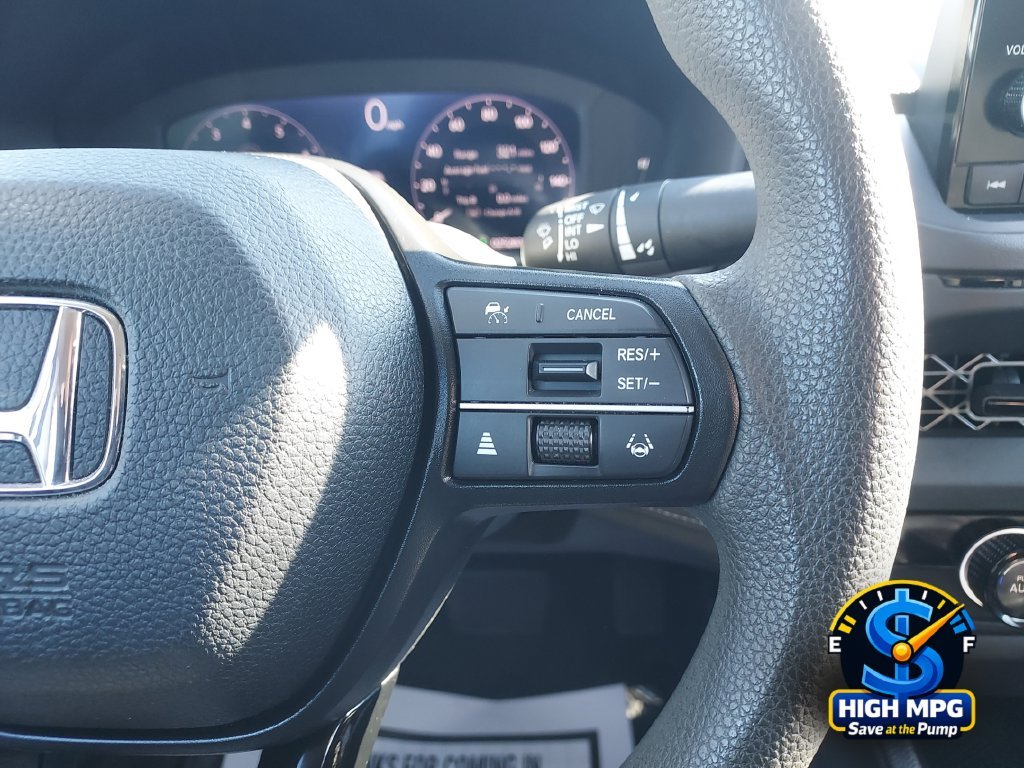 Used 2025 White Honda LX image 16