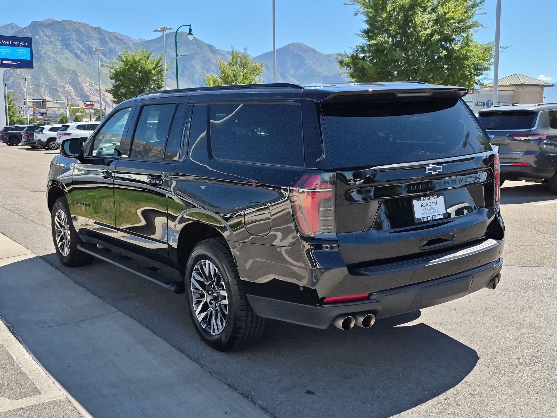 Used 2025 Black Chevrolet Z71 image 5