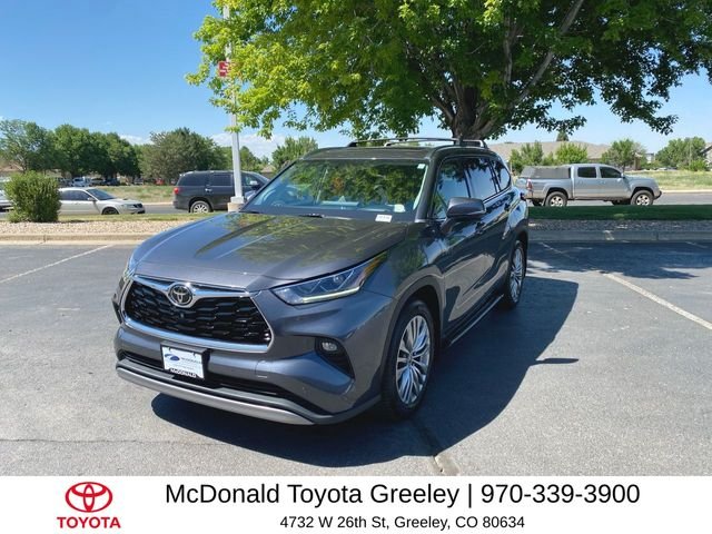 Used 2022 Gray Toyota Platinum image 1